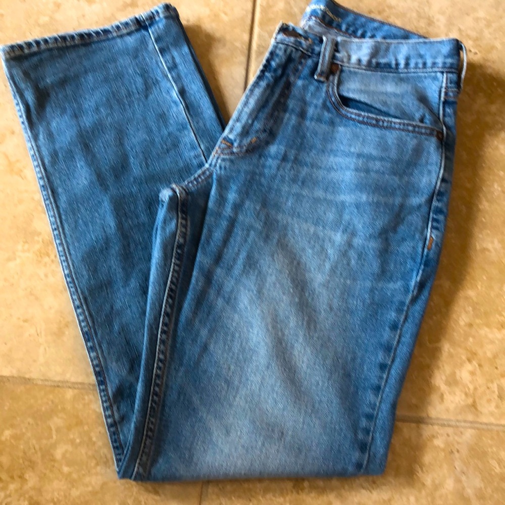 Old Navy Men’s Straight Legged Jeans